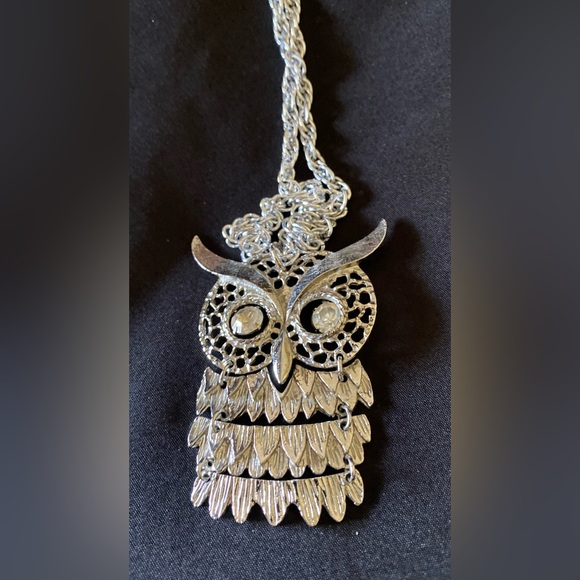 Articulated Silvertone Owl Necklace With Crystal Eyes Vintage Statement Piece - Picture 8 of 12
